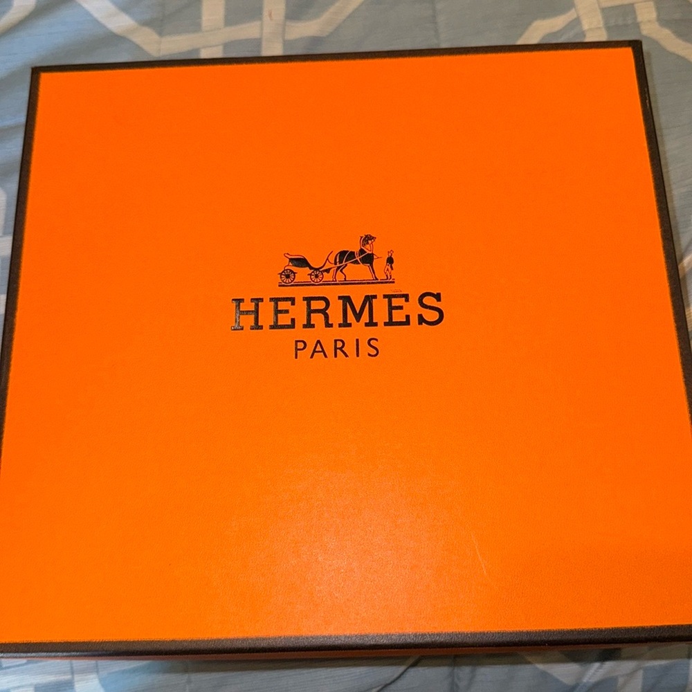 Hermes Box - Picture 3 of 4